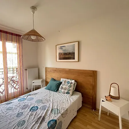 Arcachon: T4 Confort Avec Balcon Et Parking - Fr-1-319-622